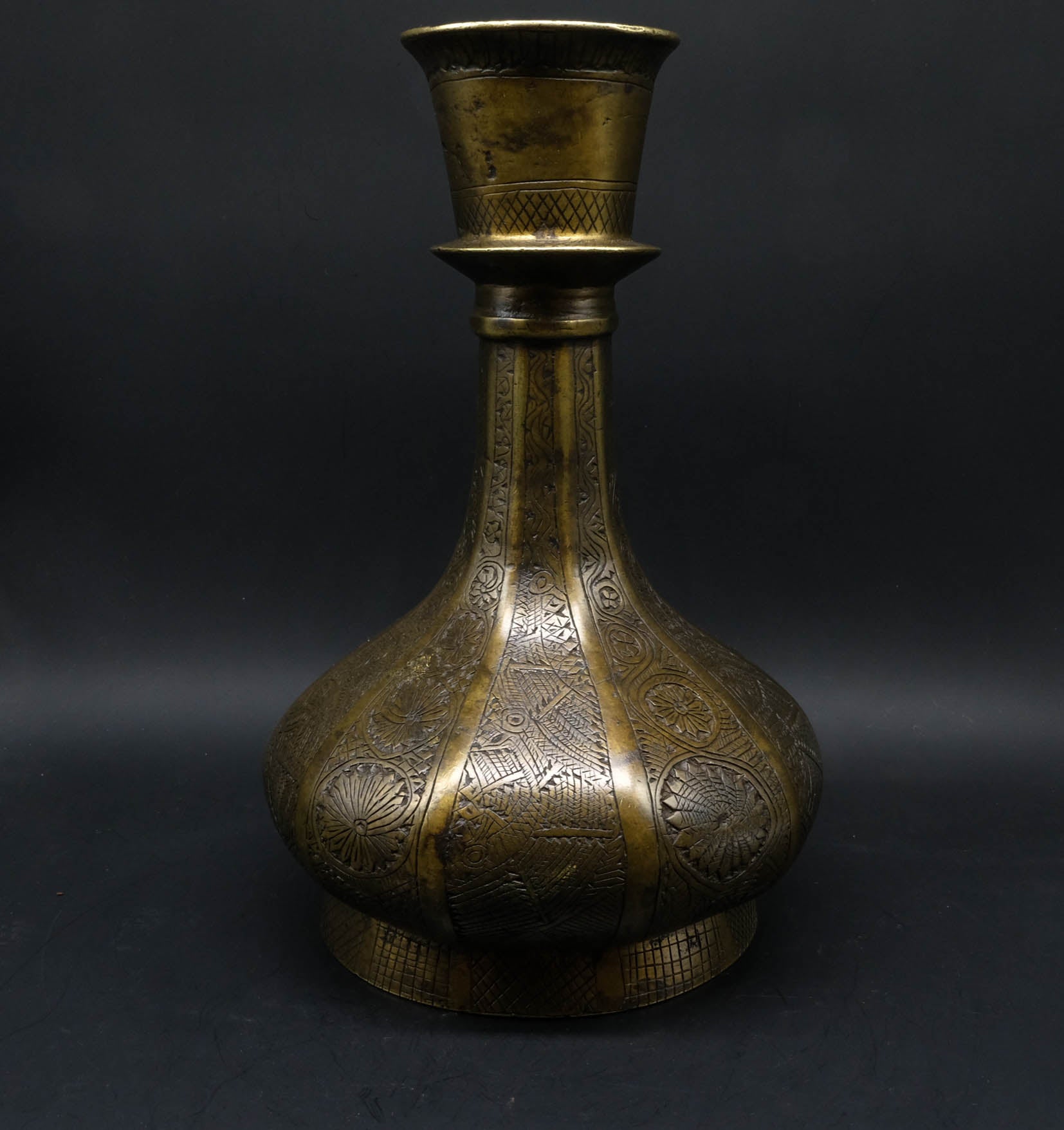 Old Vintage Flower Vase - the ladakh art palace