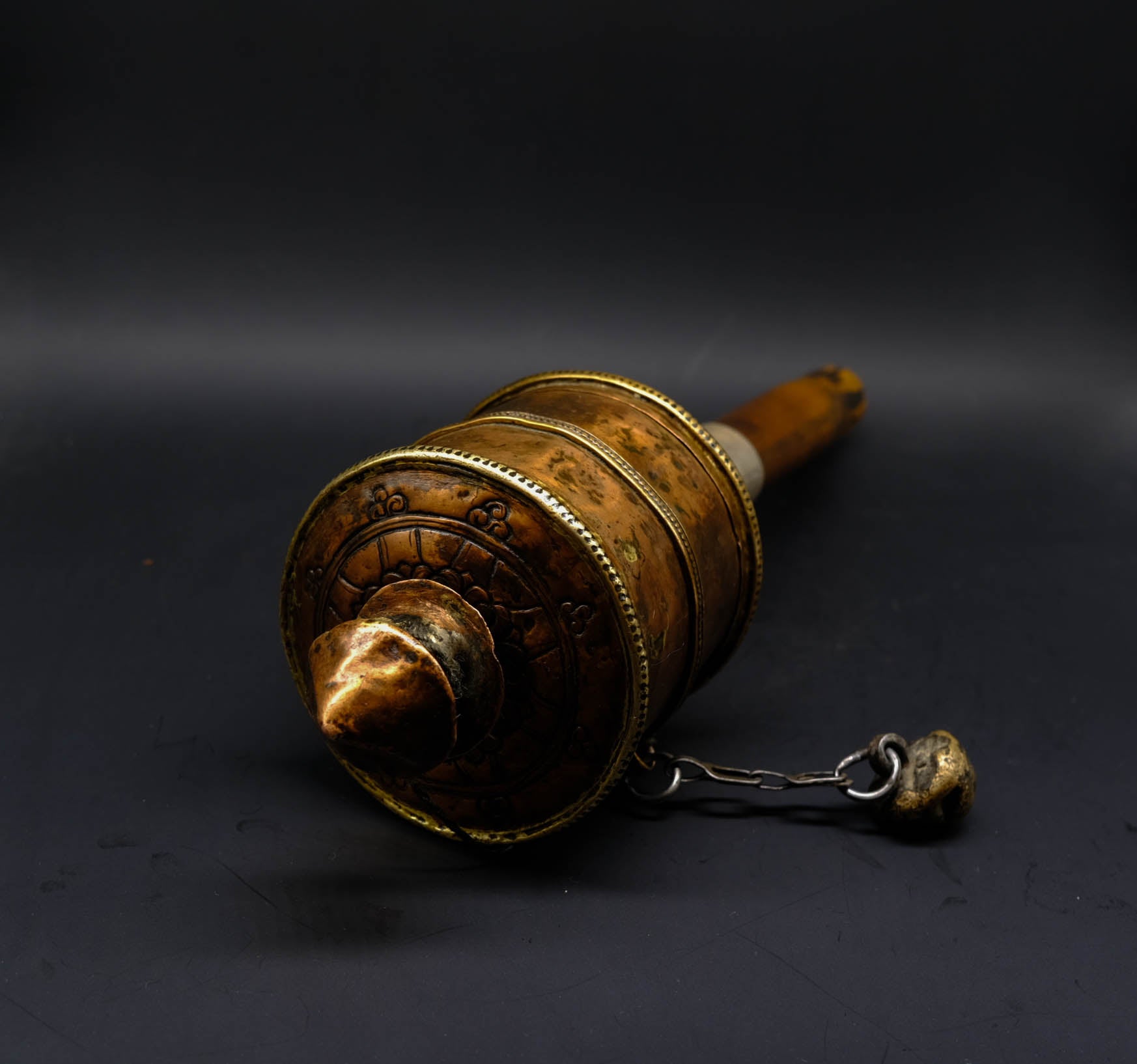 Very Old Plain Prayer Wheel - the ladakh art palace