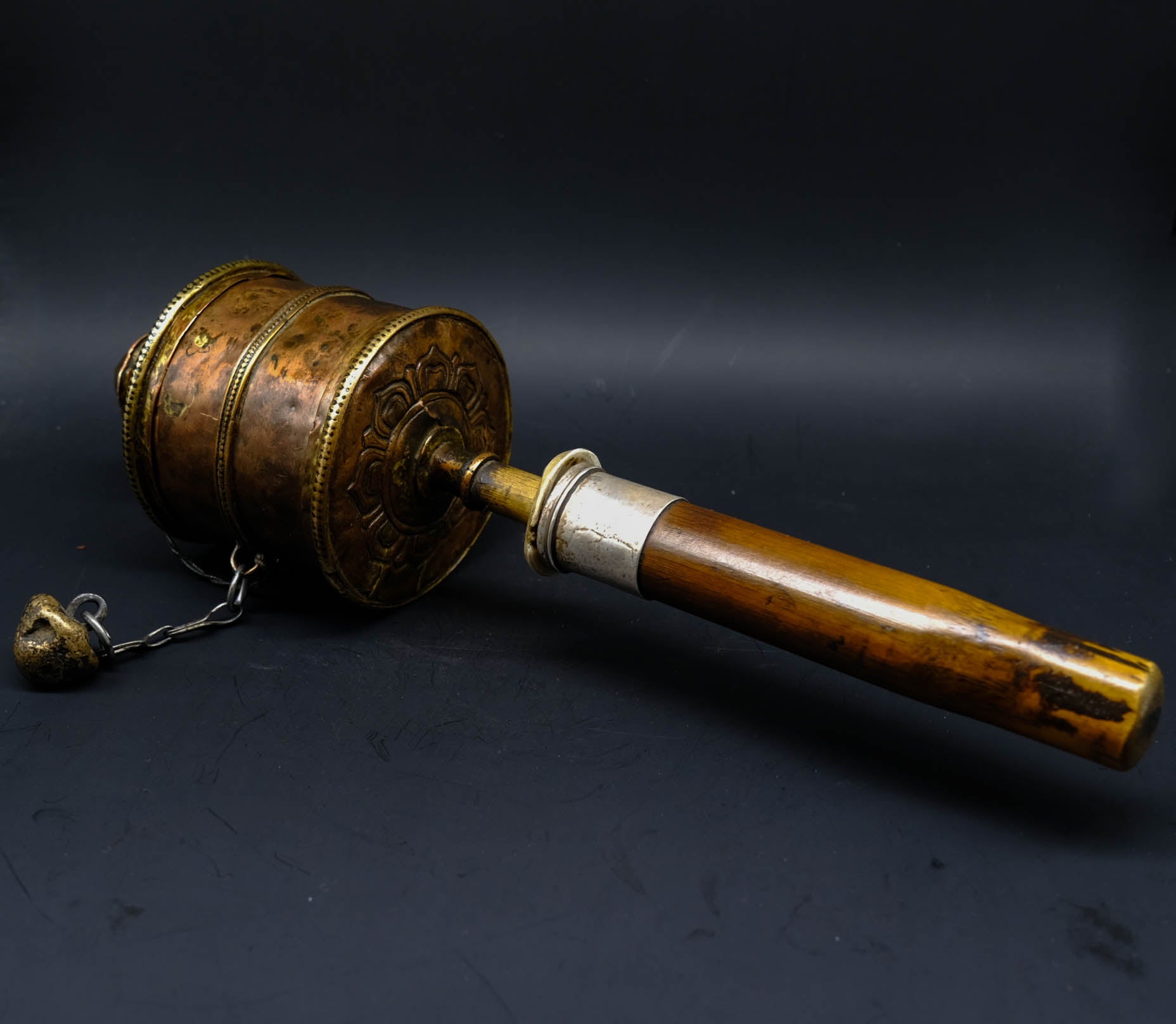 Very Old Plain Prayer Wheel - the ladakh art palace